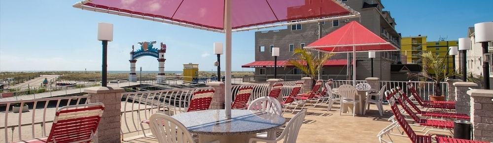 Matador Oceanfront Resort photo 13