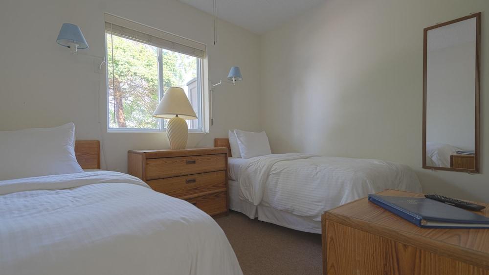 Sea Crest Resort photo 7