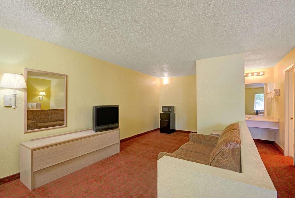 White Rock Inn photo 5