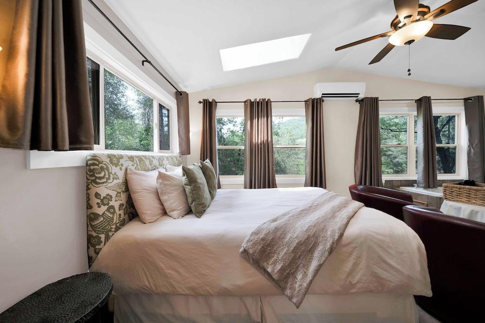 The Inn at Shasta Lake photo 37