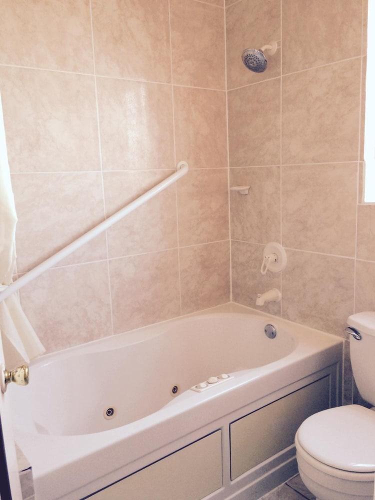Budget Inn Barstow photo 20