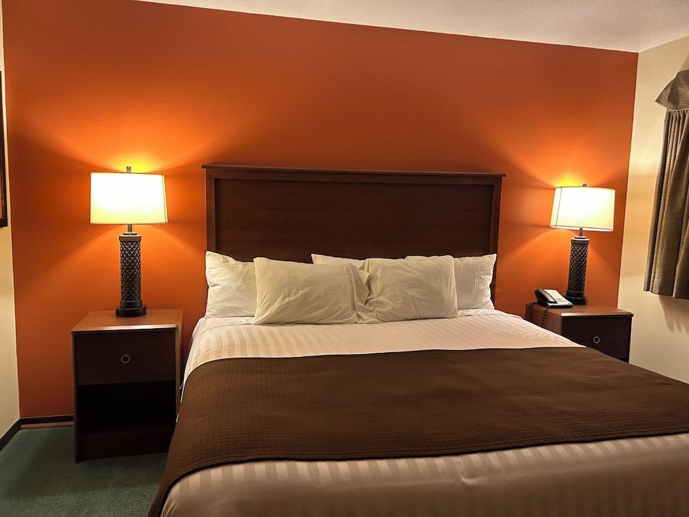 Northwoods Inn & Suites Blackduck photo 9