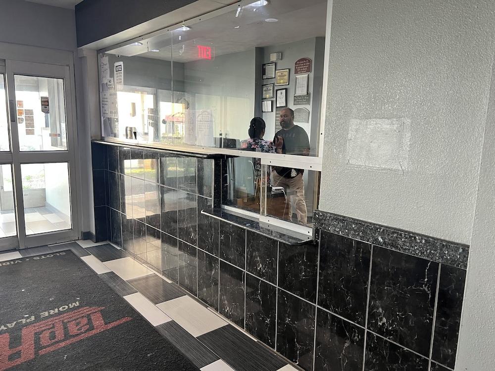 Kings Inn By OYO Calumet Park I-57 photo 6