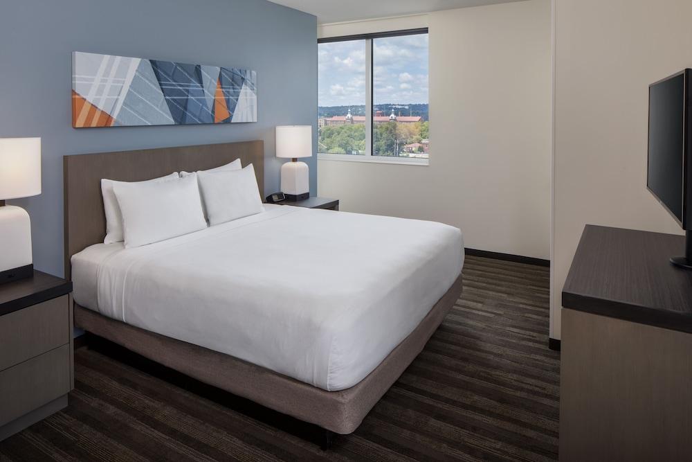 Hyatt House Augusta Downtown photo 12