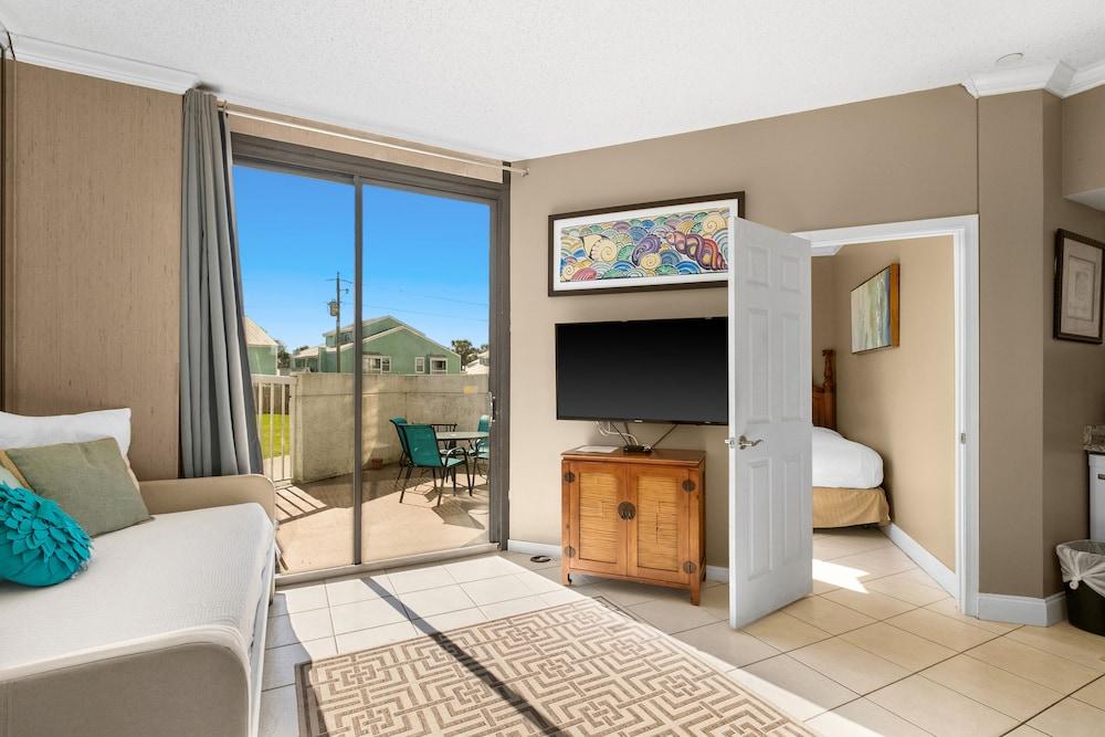 Surfside Resort photo 52