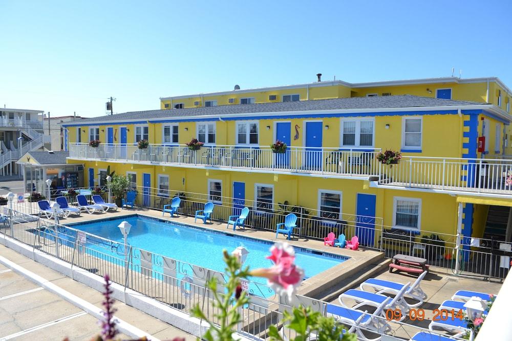 Nantucket Inn & Suites photo 1