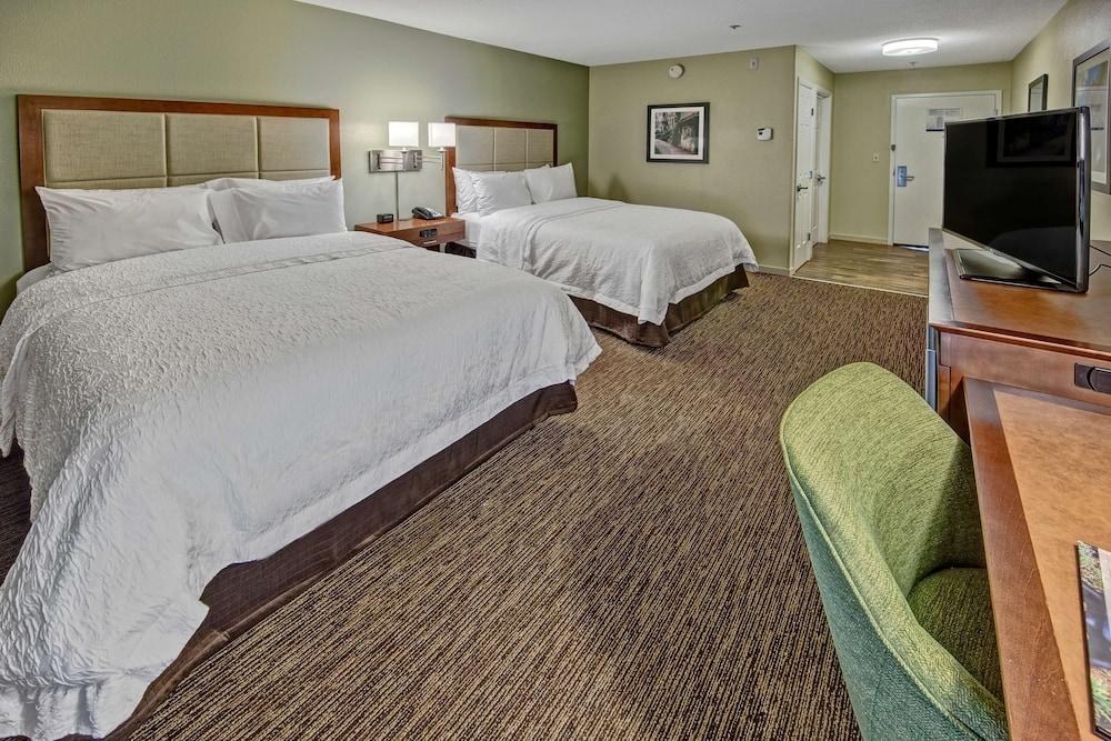 Hampton Inn Savannah-I-95-North photo 4