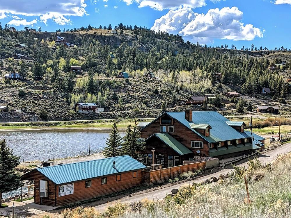 Aspen Cove resort photo 1