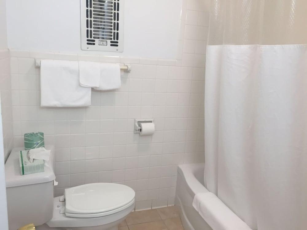 Prestige Inn West Lafayette photo 18