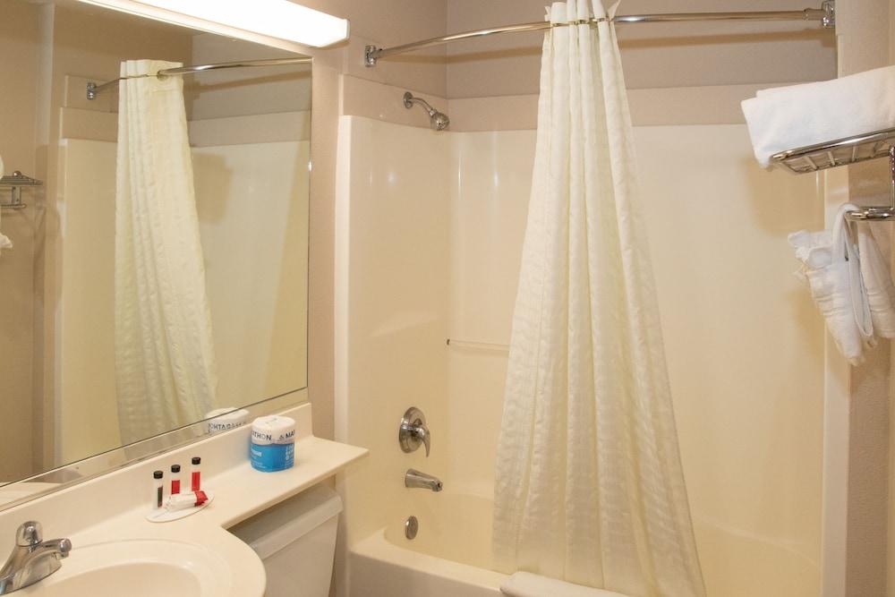Microtel Inn & Suites by Wyndham Lodi/North Stockton photo 23