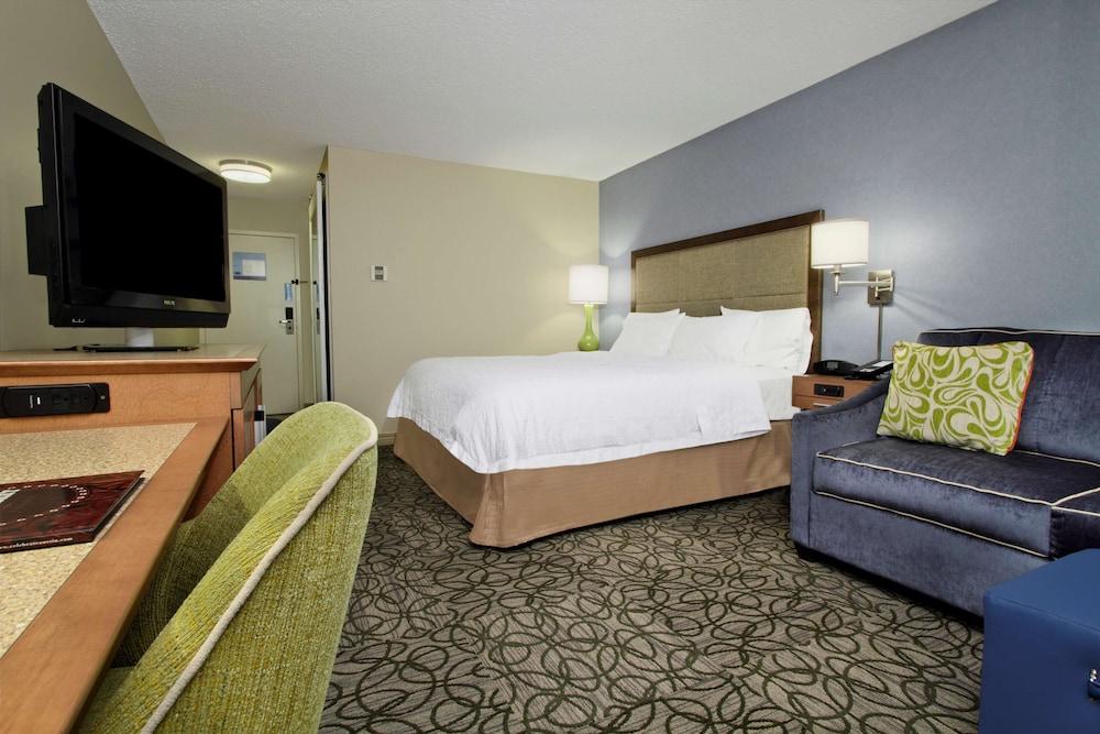 Hampton Inn Austin/Airport Area South photo 28