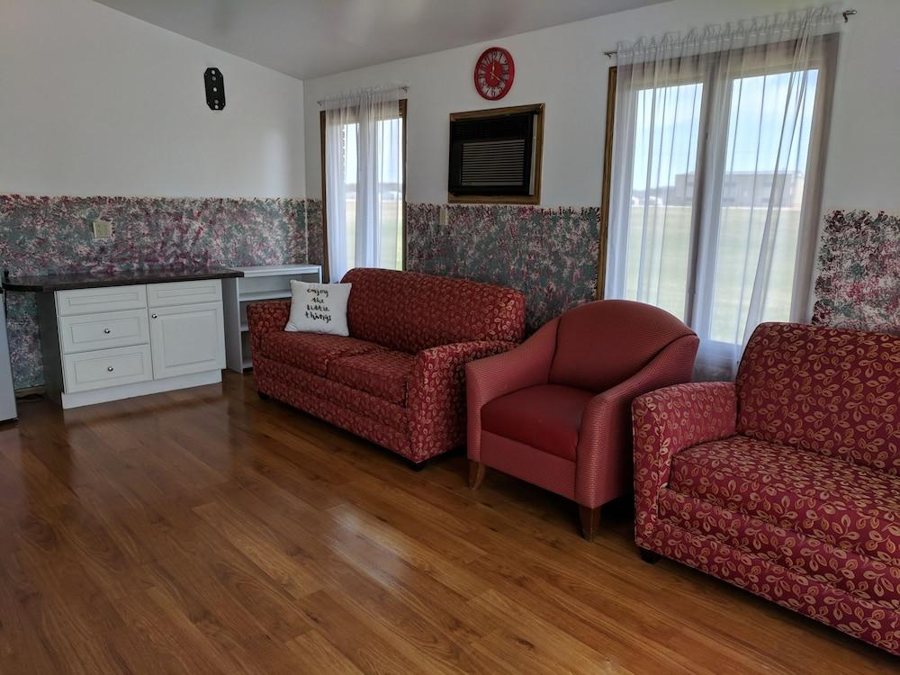 Skyview Motel photo 4
