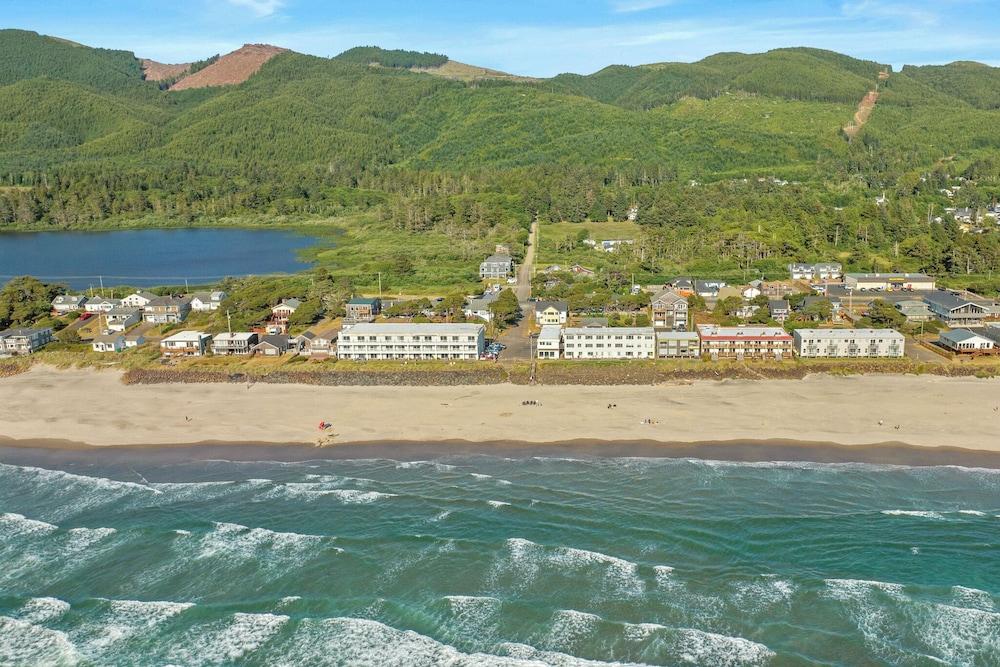 Rockaway Beach Resort photo 3
