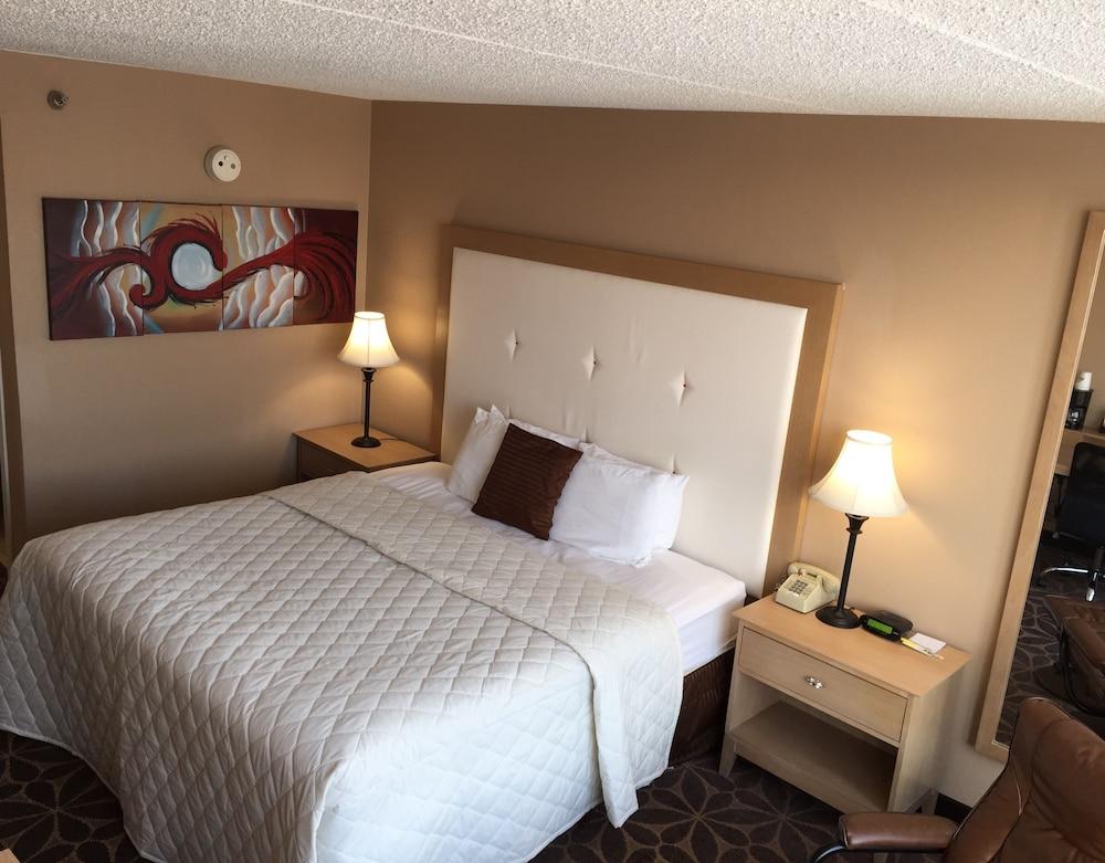 Days Inn by Wyndham Syracuse photo 23