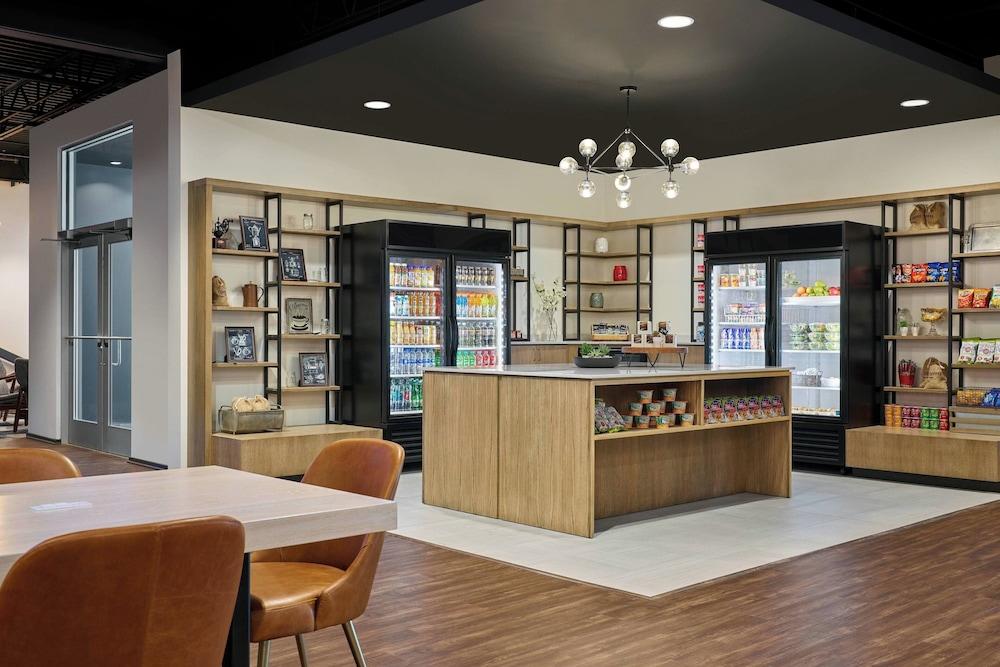 Delta Hotels by Marriott Milwaukee Northwest photo 34