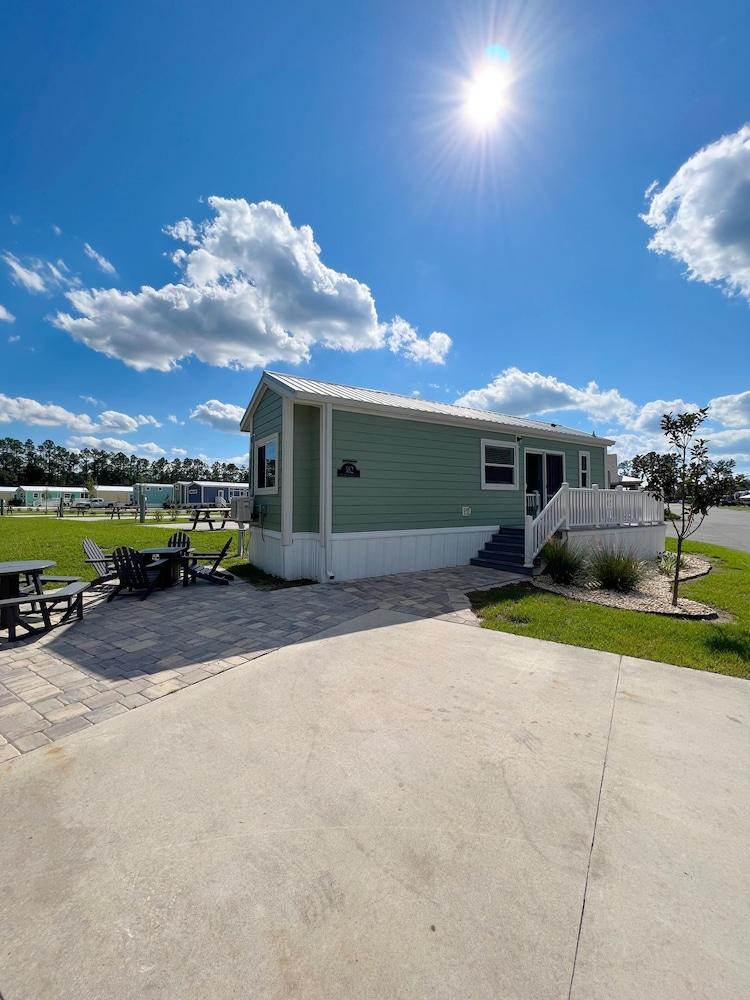 Island Oaks RV Resort photo 20