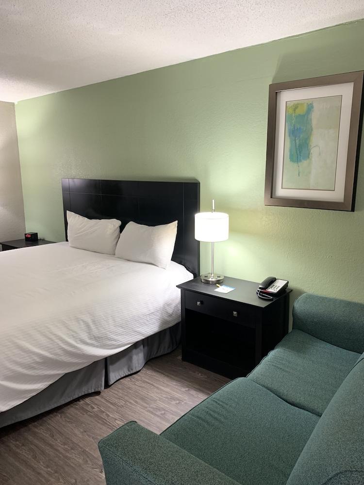 Lx Hotel, Powered by ACW Circle photo 80
