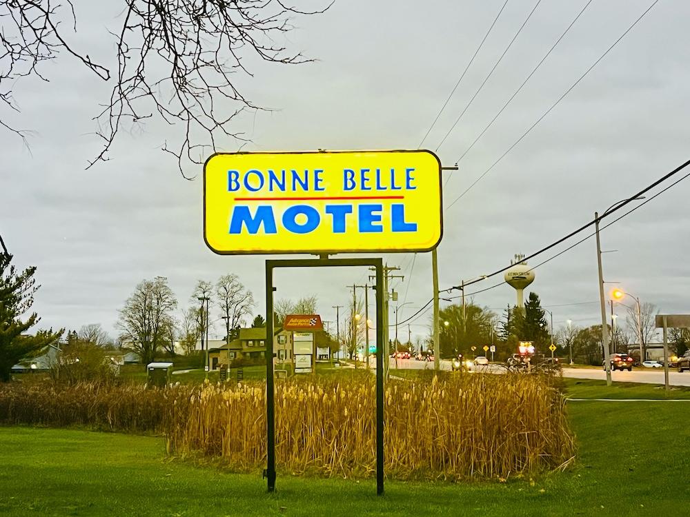 Bonne Belle Motel photo 9