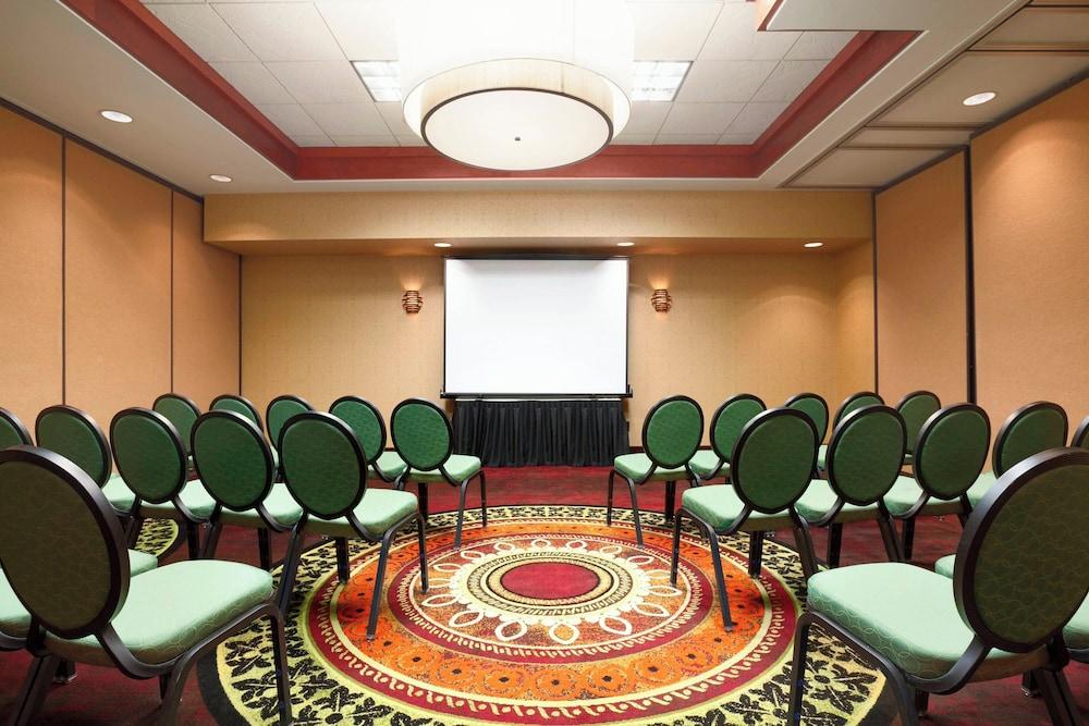 Courtyard by Marriott Layton photo 23