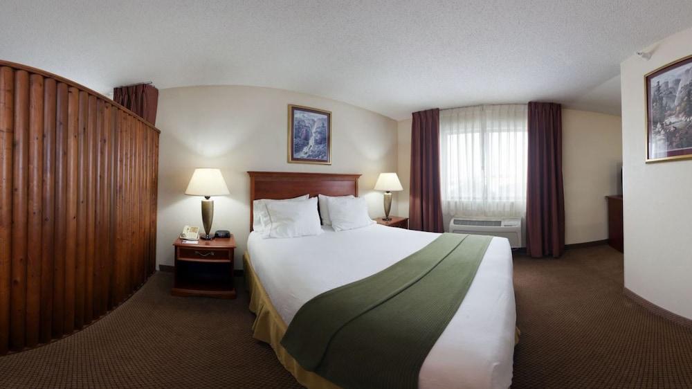 Holiday Inn Express Adrian by IHG photo 2