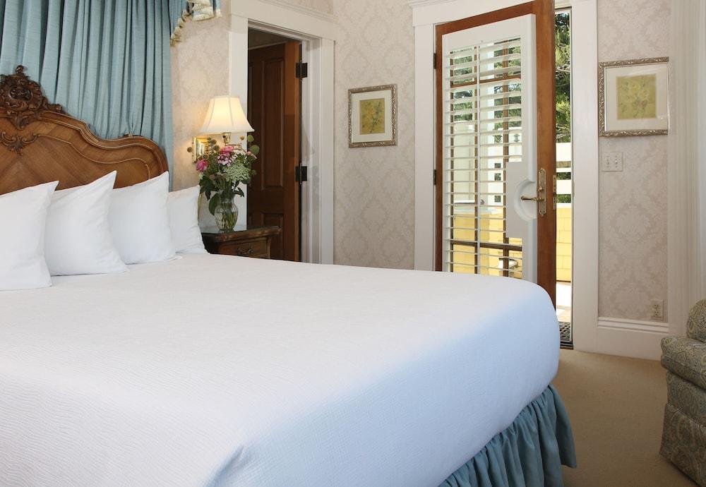 Seven Gables Inn on Monterey Bay, A Kirkwood Collection Property photo 11