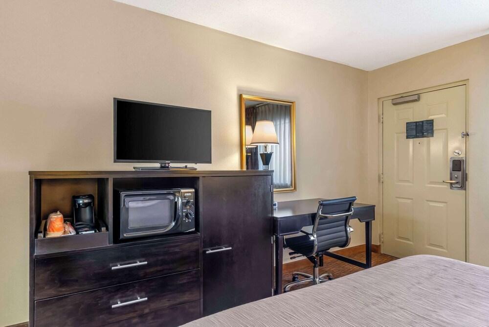 Quality Inn Cordele photo 14