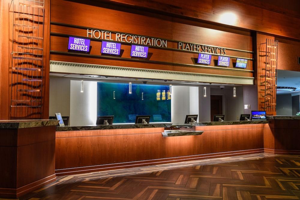 Wheeling Island Hotel-Casino-Racetrack photo 2
