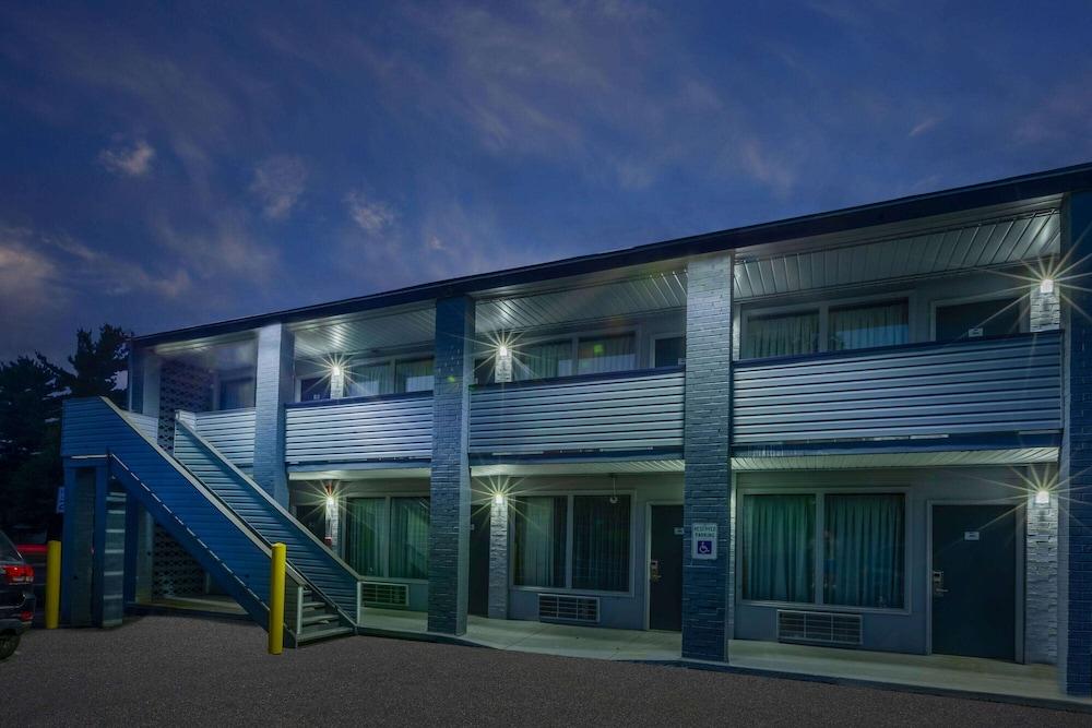 Travelodge By Wyndham Charles Town/Harpers Ferry photo 27