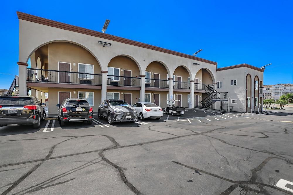 Motel Mediteran Escondido photo 30