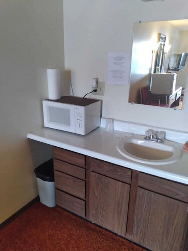 OYO Sandman Inn photo 7