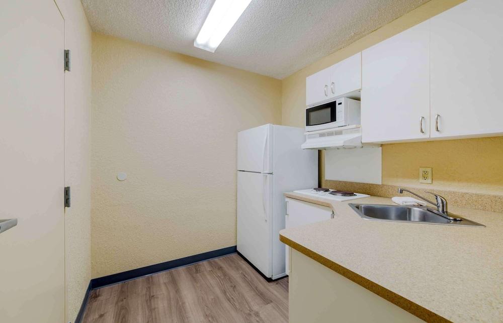Extended Stay America Suites Ft Lauderdale Cyp Crk Andrews A photo 16