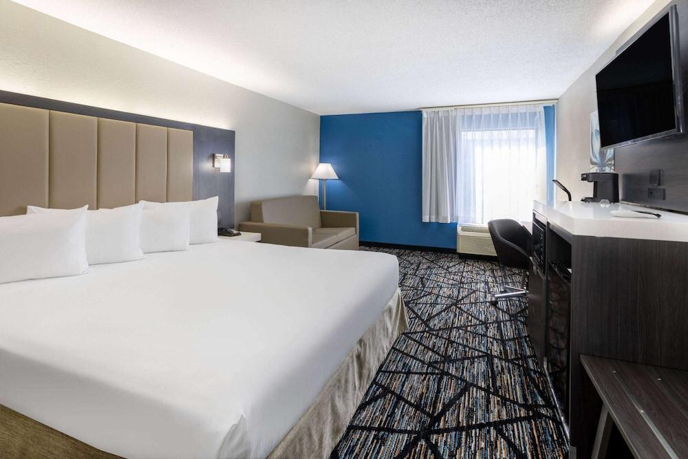 Baymont by Wyndham La Vergne/Nashville I-24 East photo 9