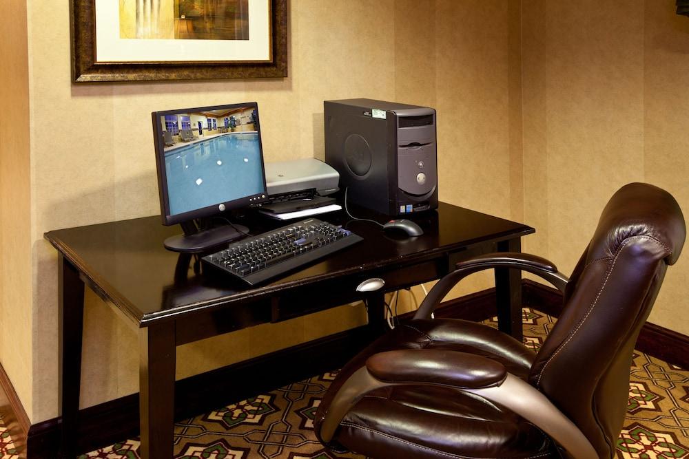 Holiday Inn Express Lebanon by IHG photo 3