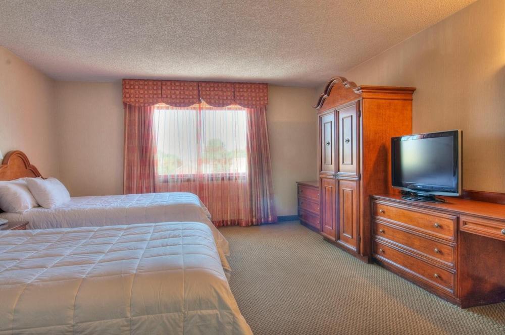 MCM Elegante Suites Abilene photo 6