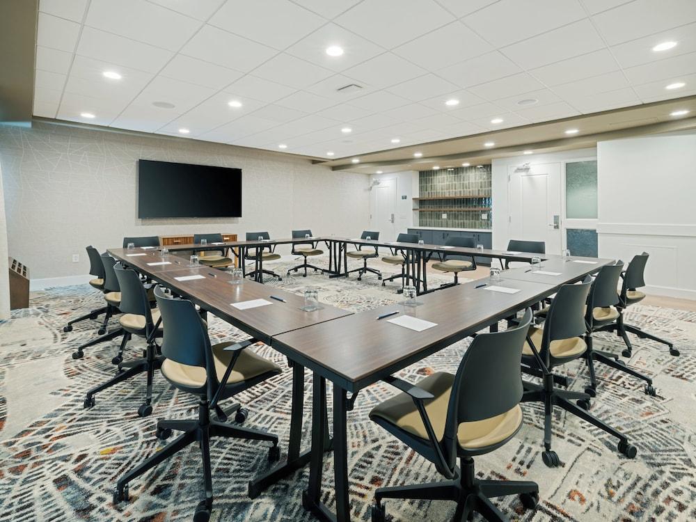 Hotel Indigo Asheville Downtown by IHG photo 62