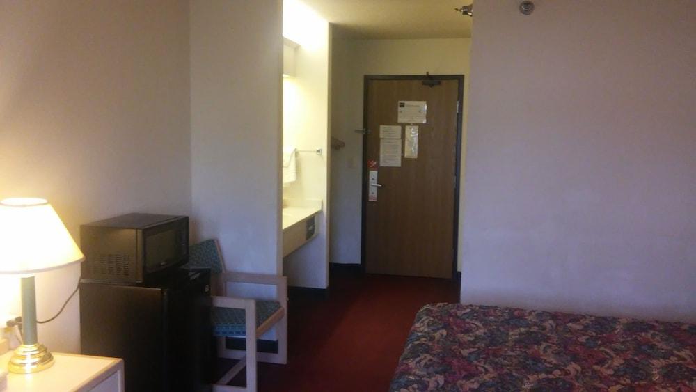 Bilmar Inn & Suites by Hotel O Hwy 77 photo 83