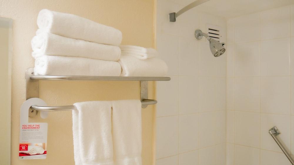 Ramada Plaza by Wyndham Marco Polo Beach Resort photo 50