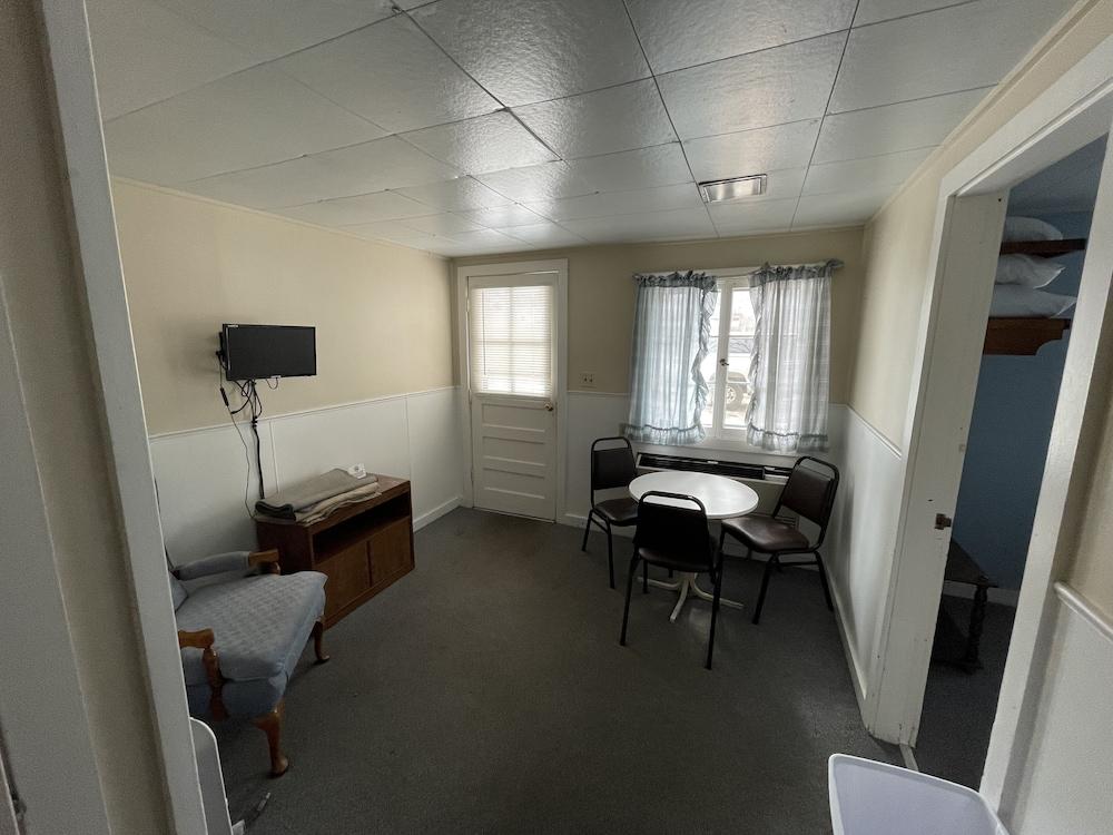 Autrain Motel photo 3