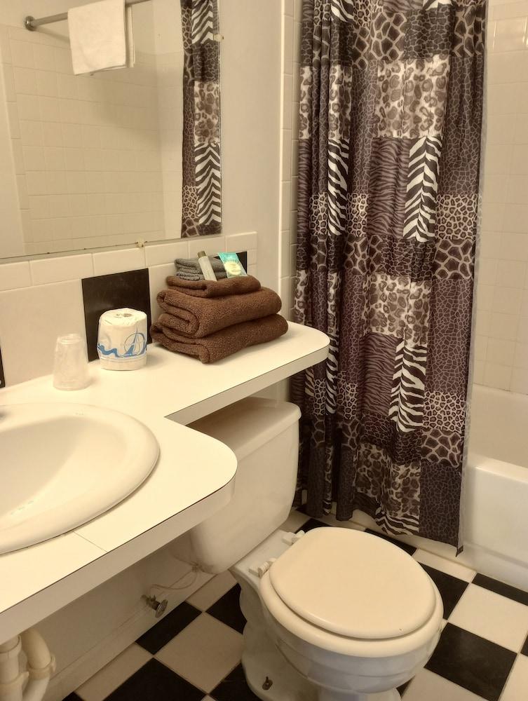 Harbor Beach Inn photo 7