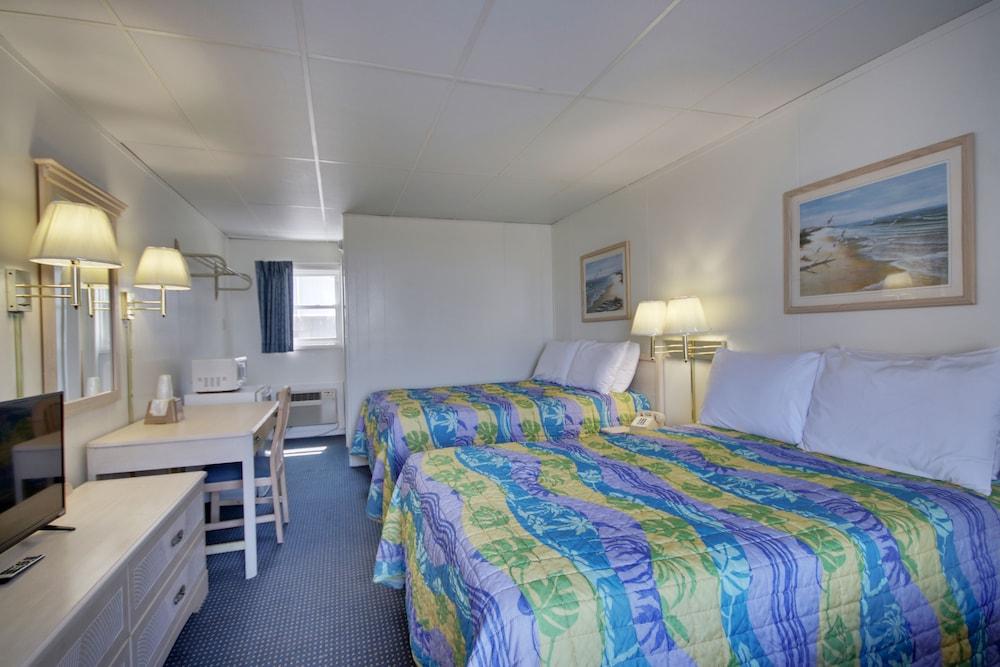 Thunderbird Beach Motel photo 20