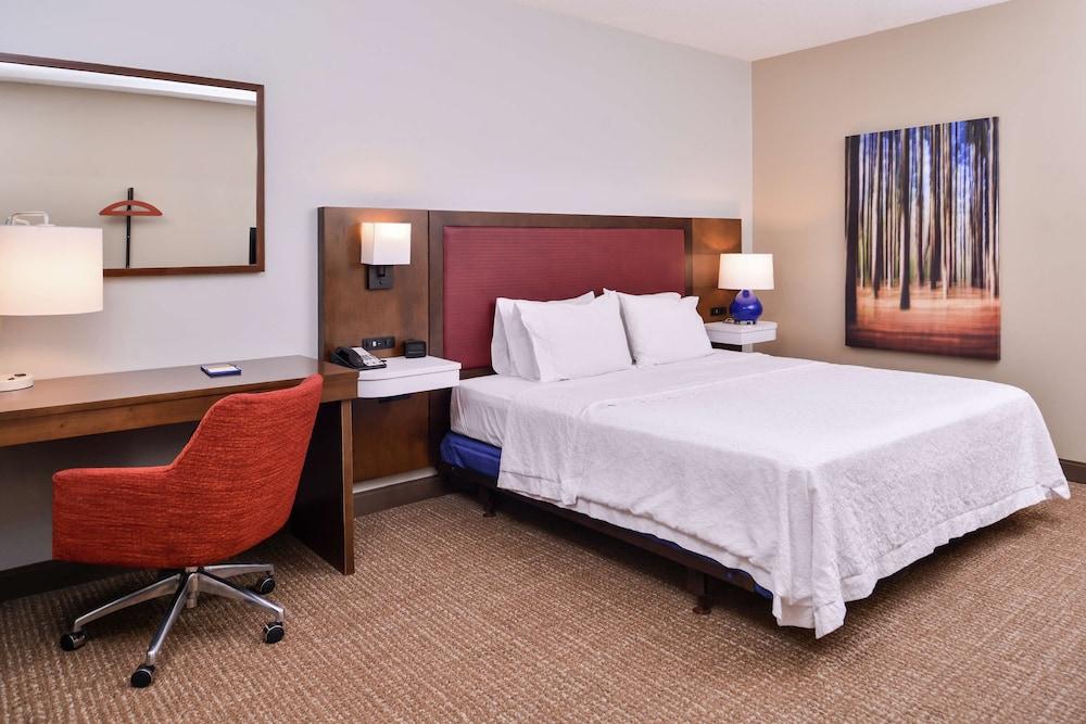 Hampton Inn Lexington-Historic District photo 17