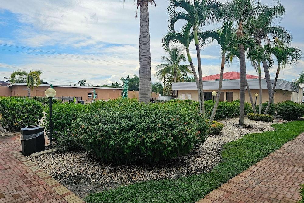Quality Inn Fort Myers Cape Coral photo 15