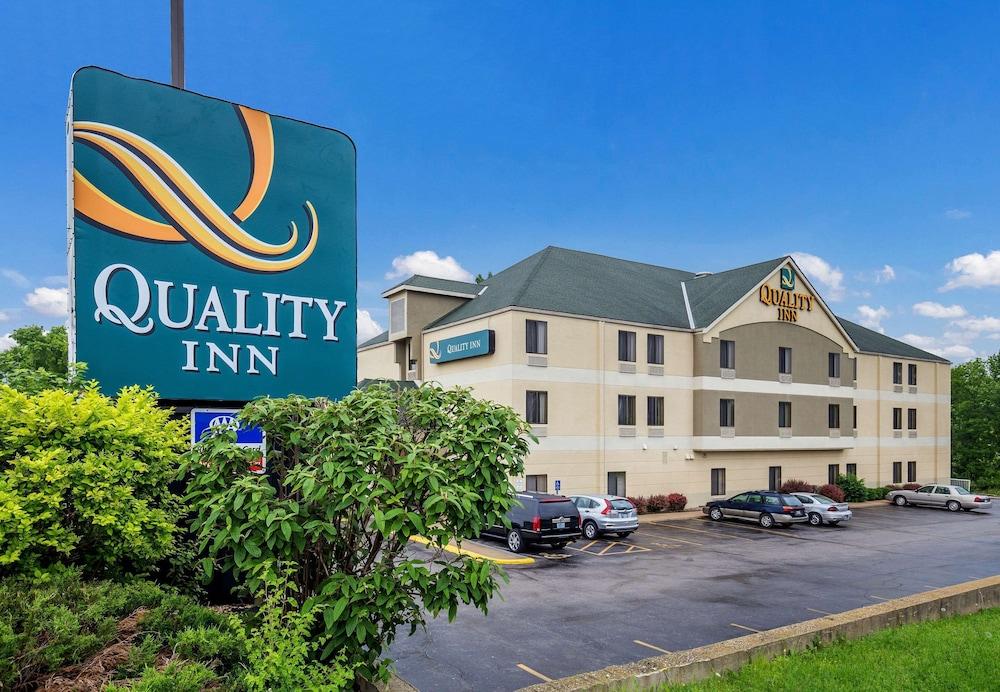 Quality Inn I-70 Near Kansas Speedway photo 1