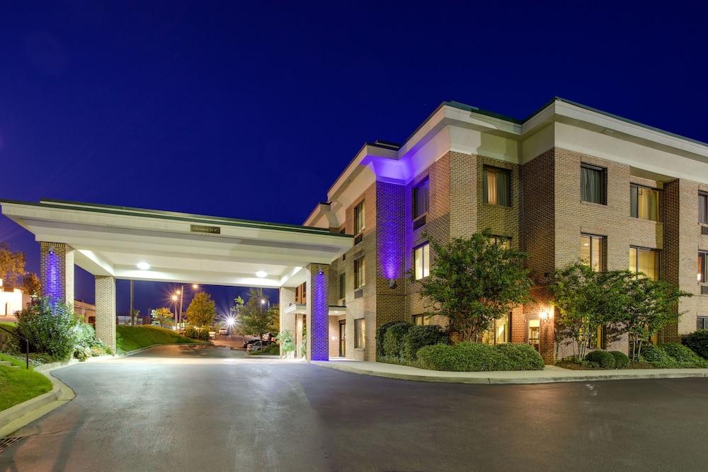 Holiday Inn Express & Suites Columbia-I-20 @ Clemson Rd by IHG photo 34