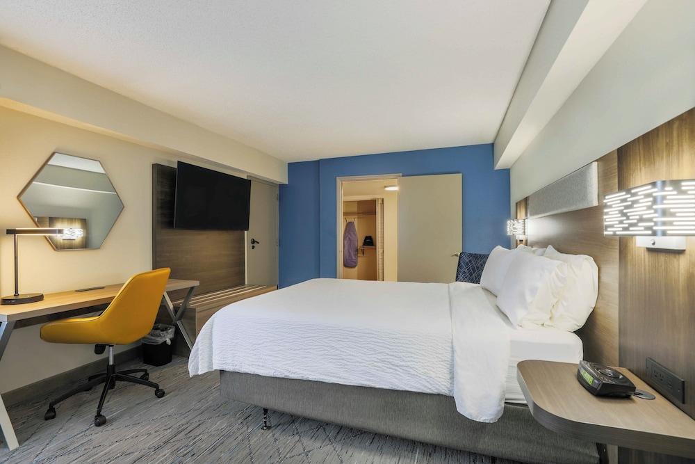 Holiday Inn Express Burlington by IHG photo 18