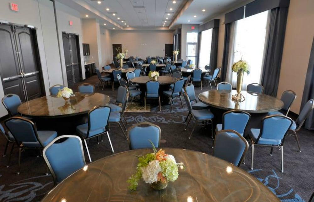 Staybridge Suites St. Petersburg Downtown by IHG photo 64
