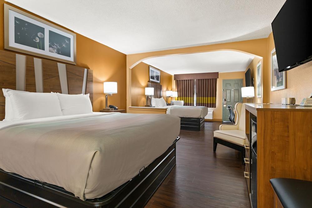 Quality Inn & Suites Corinth West photo 34