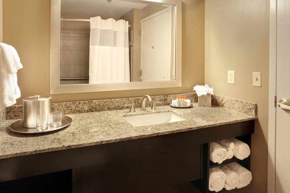 Isle Casino Hotel - Bettendorf photo 10