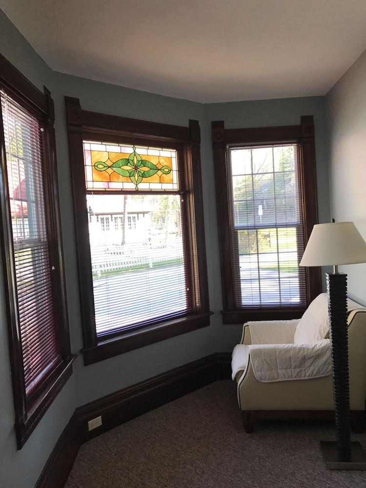 Harbor Light Inn photo 3