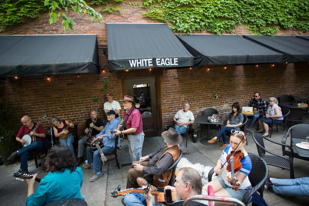 McMenamins White Eagle photo 6
